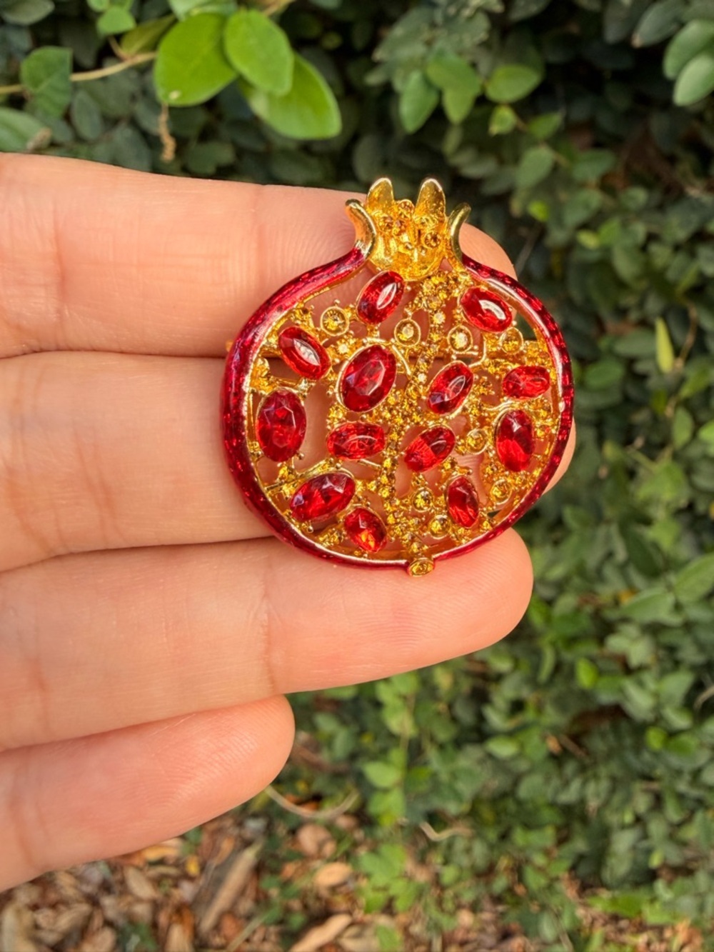 Gold Pomegranate Brooch Pin - Picture 4 of 4